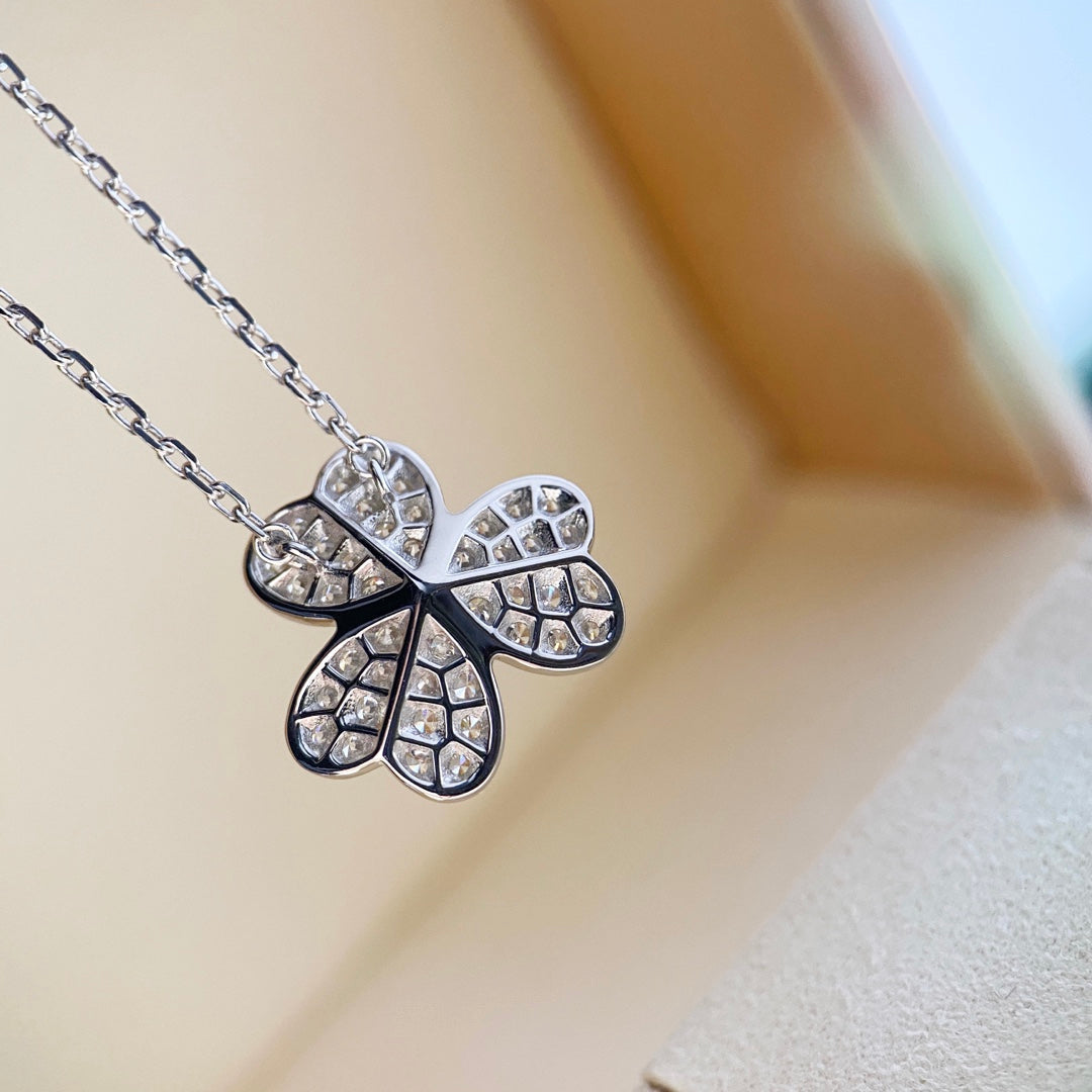 TimiCLOVER DIAMOND NECKLACE SILVER