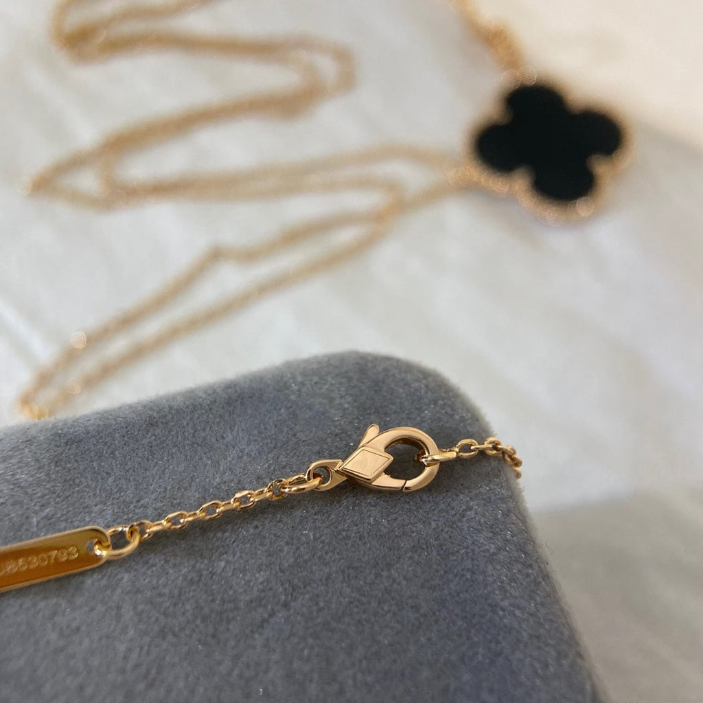 TimiCLOVER 25MM NECKLACE GOLD ONYX