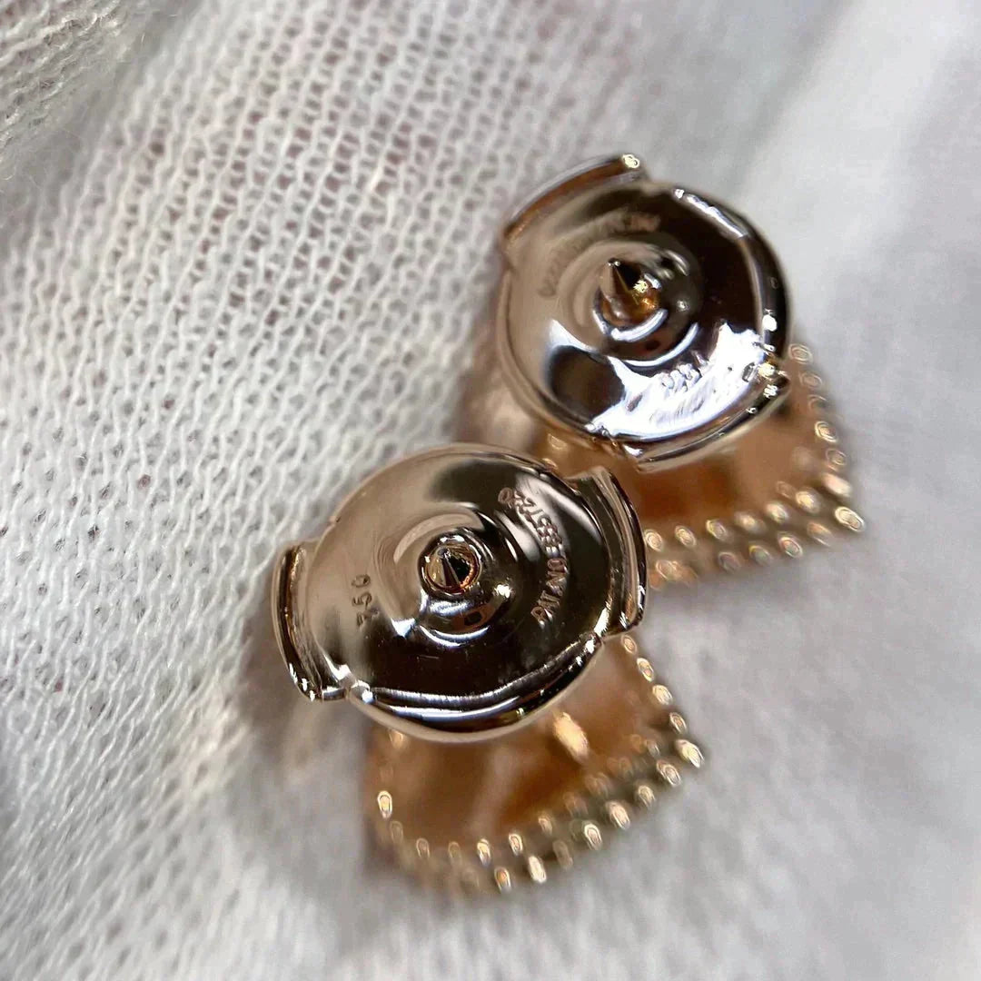 TimiHEART CARNELIAN STUD EARRINGS