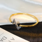 TimiVOLTE UPSITE DOWN GOLD DIAMOND BRACELET