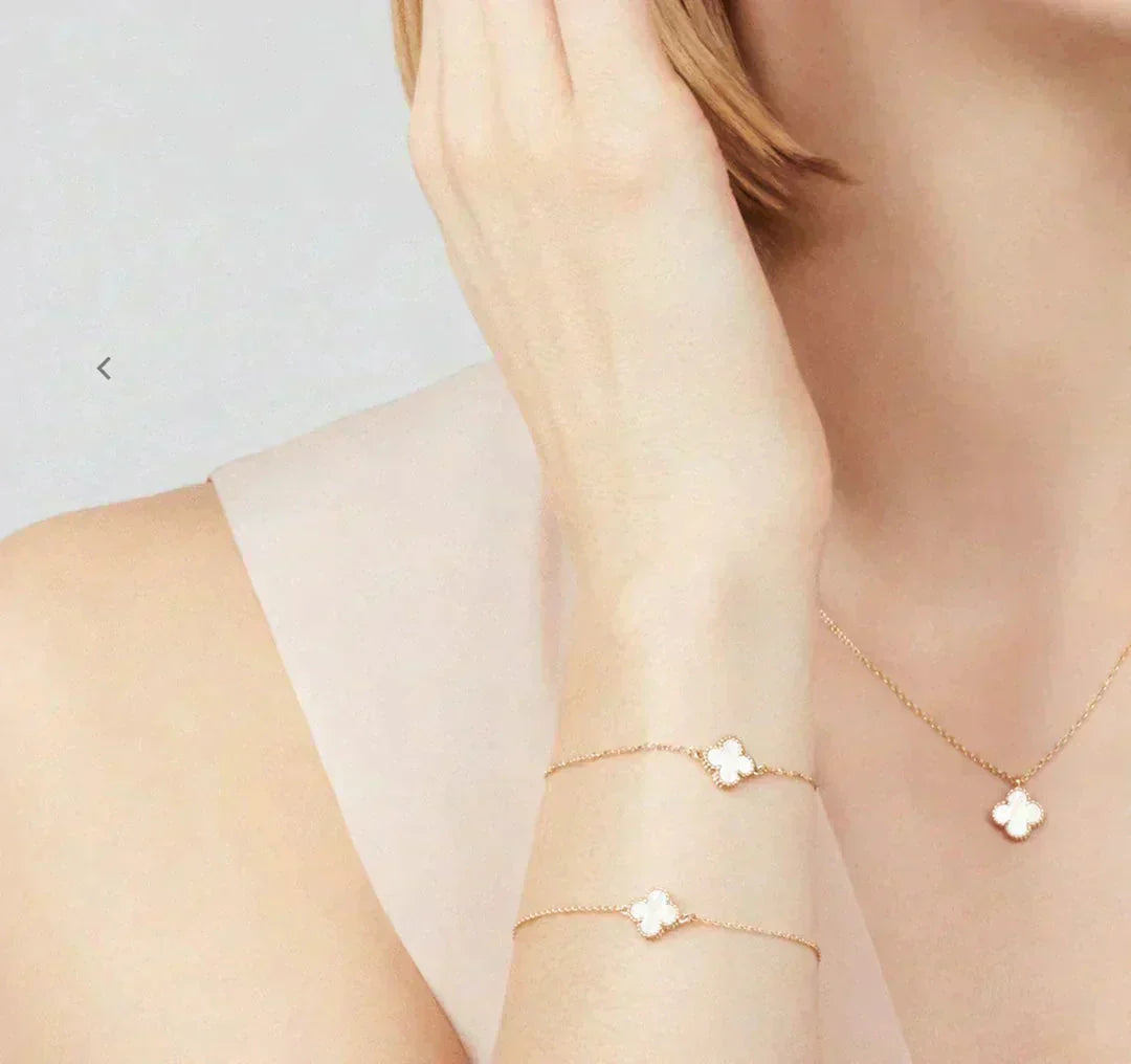 TimiCLOVER MINI 9.5MM WHITE MOTHER-OF-PEARL NECKLACE