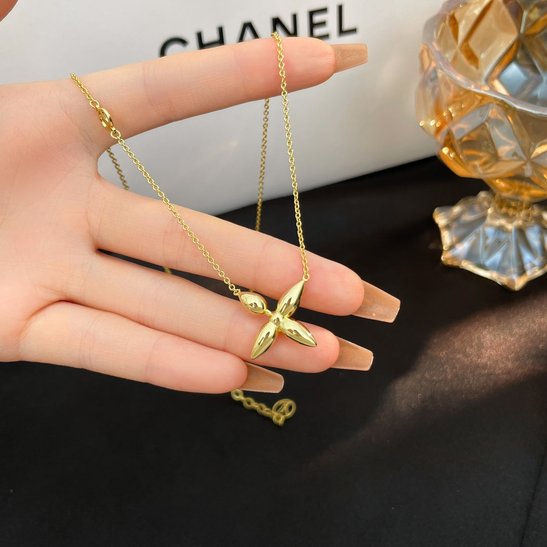 TimiLOUISETTE GOLD NECKLACE