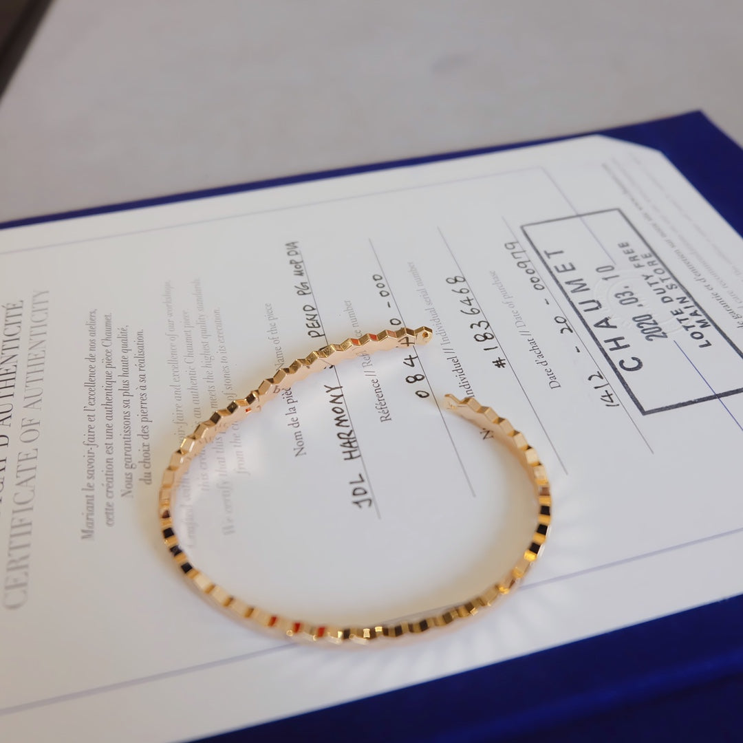 TimiBEE LOVE BRACELET