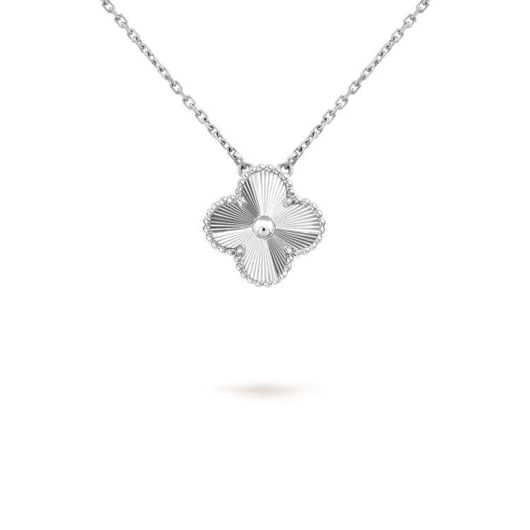 TimiCLOVER 15MM LASER NECKLACE SILVER