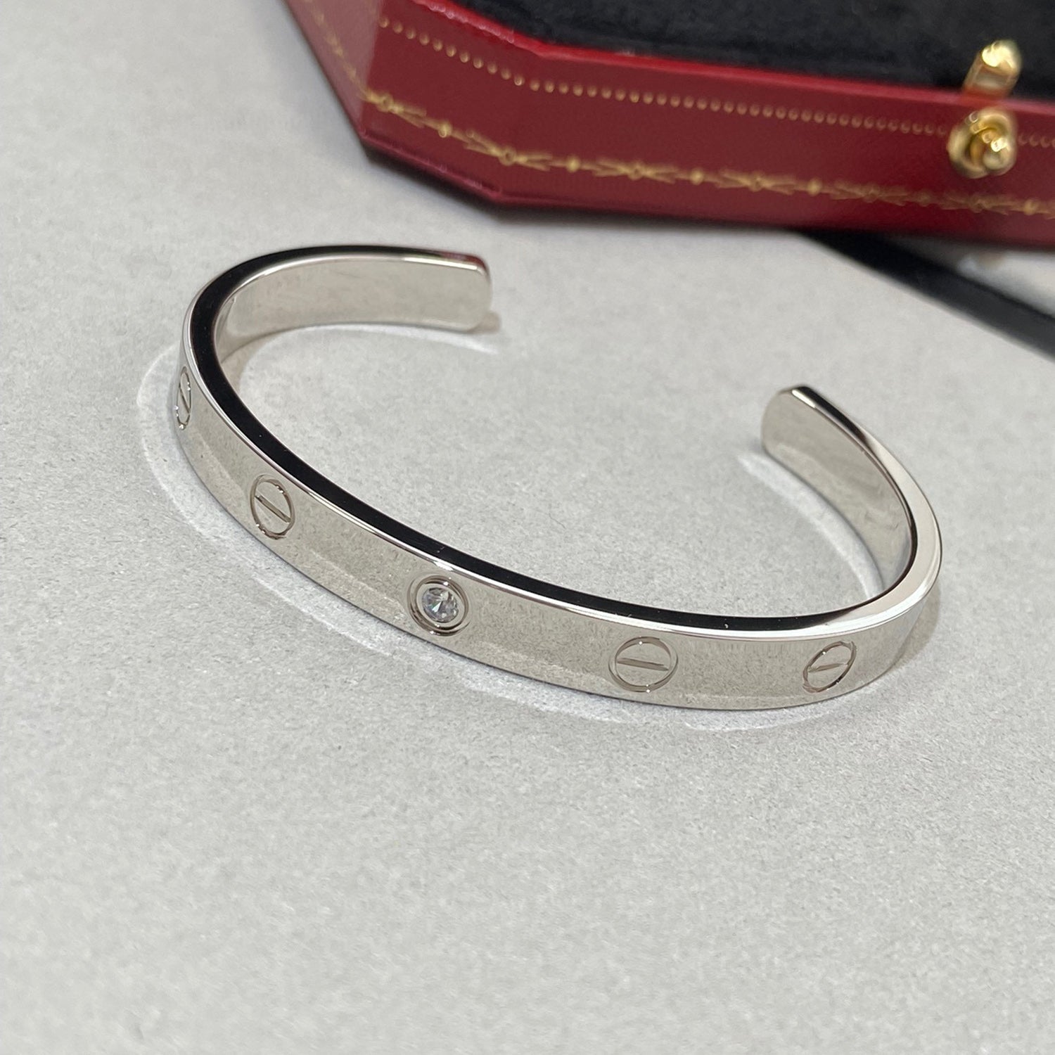 TimiLOVE BRACELET 6.1MM 1 DIAMOND OPEN CUFF