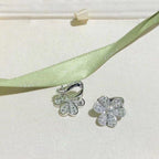 TimiFRIVOLE SILVER FLOWER DIAMOND EARRINGS